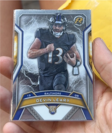 2024 Topps Resurgence #106 Devin Leary — front