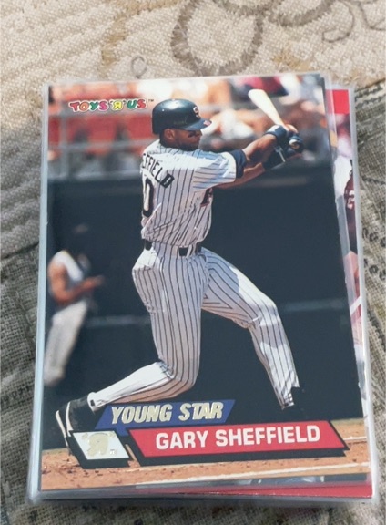 1993 Toys'R'Us Young Star Gary Sheffield — front
