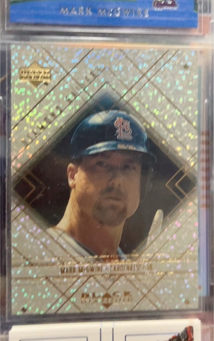 1999 Upper Deck Black Diamond Gallery #67 Mark McGwire — front
