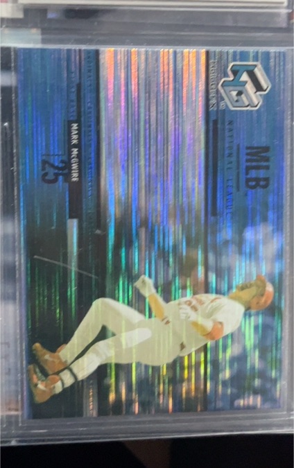 2000 Upper Deck HoloGrFX #19 Mark McGwire — front