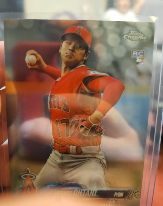 2018 Topps Chrome Update #HMT1 Shohei Ohtani Rookie RC Pitching in Red Jersey — front
