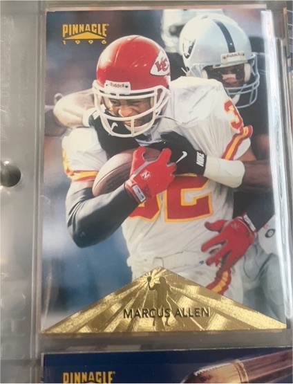 1996 Pinnacle Foil #22 Marcus Allen — front