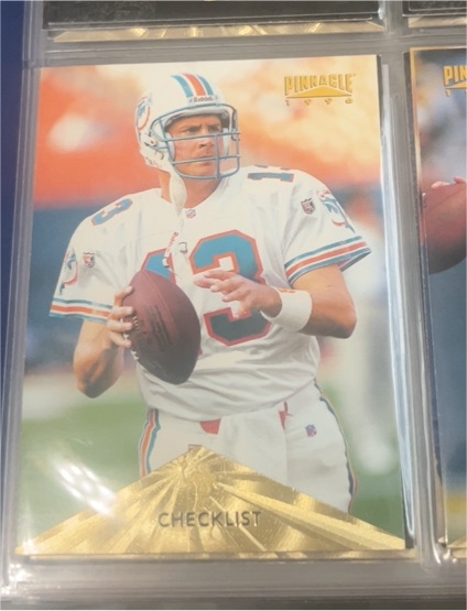 1996 Pinnacle #195 Dan Marino — front