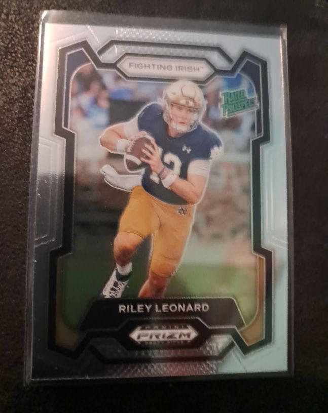 2024 Panini Prizm Draft Picks #106 Riley Leonard — front