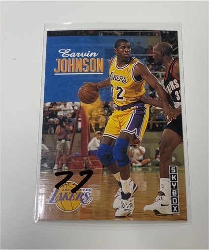 1992-93 Skybox #358 Magic Johnson — front