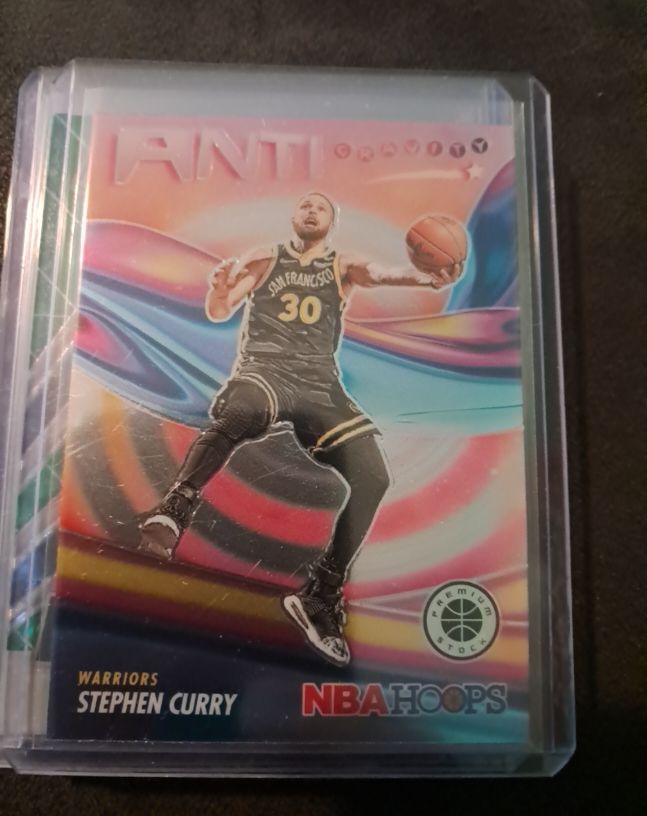 2023-24 Panini NBA Hoops Premium Stock #3 Stephen Curry Anti-Gravity Silver Prizm — front