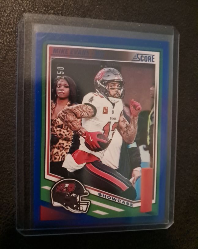 2025 Panini Score #285 Mike Evans — front