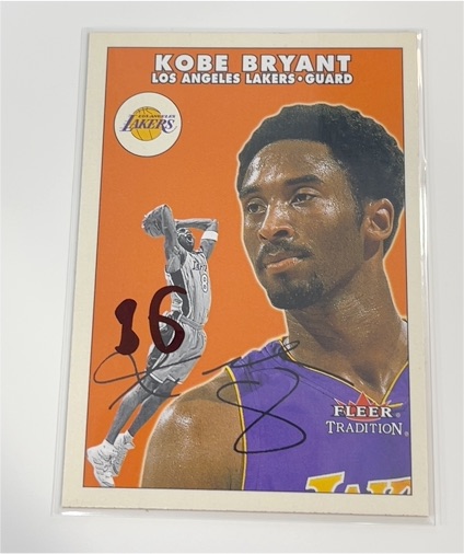 2000-01 Fleer Tradition #125 Kobe Bryant — front
