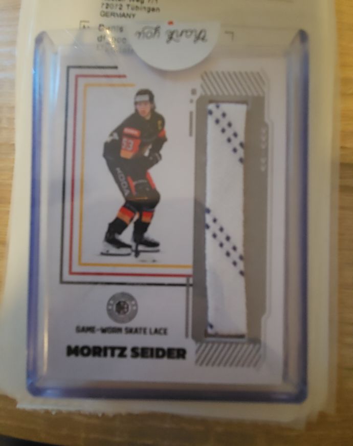 2022 Moritz Seider Game-Worn Skate Lace Card — front