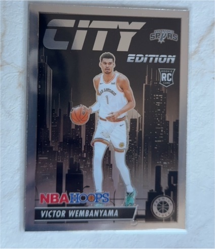 2023-24 Panini NBA Hoops Premium Stock #25 Victor Wembanyama City Edition — front