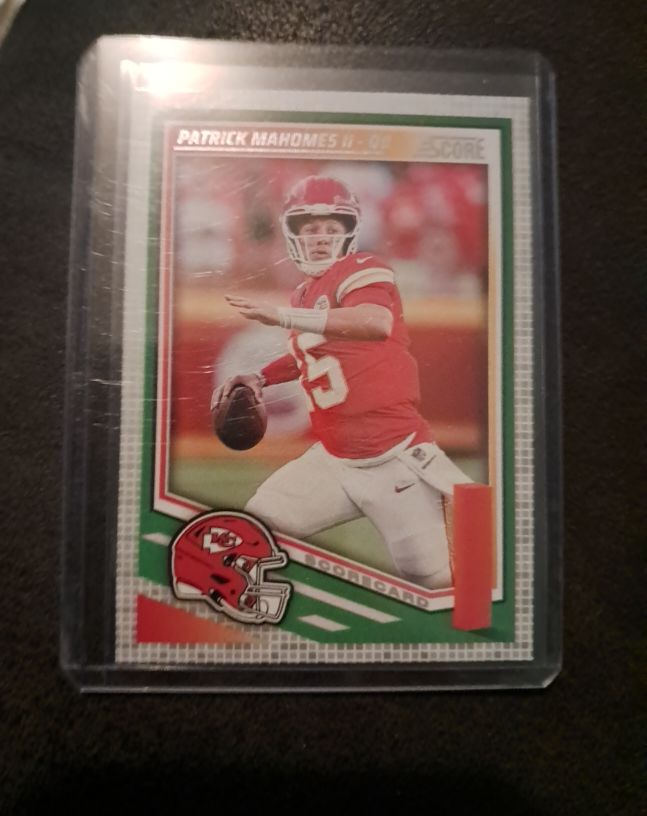 2025 Panini Score #100 Patrick Mahomes II — front