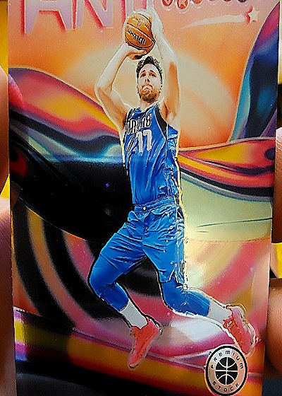 2023-24 Panini Hoops Premium Stock #4 Luka Doncic — front
