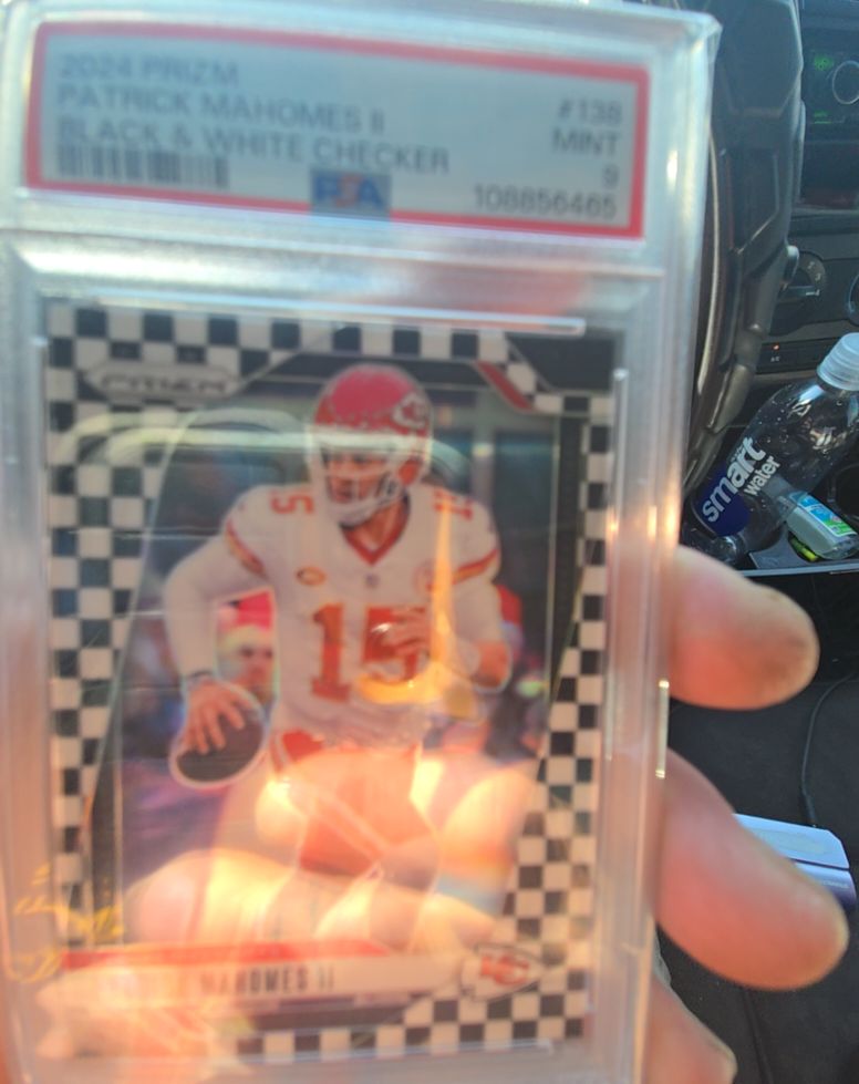 2024 Panini Prizm #136 Patrick Mahomes II — front