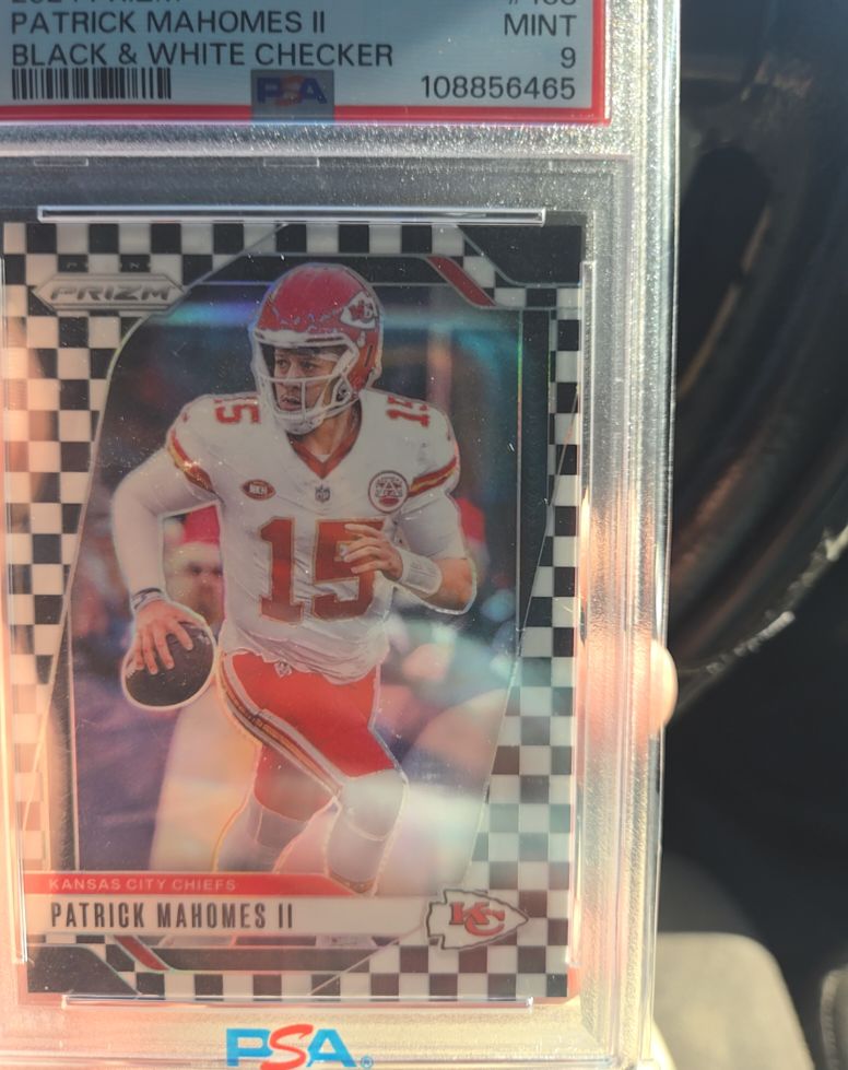 2024 Panini Prizm #138 Patrick Mahomes II Black & White Checker — front