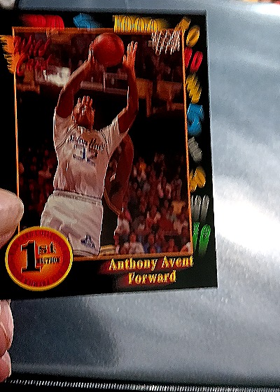 1992 Wild Card Collegiate 1st Edition Anthony Avent — front