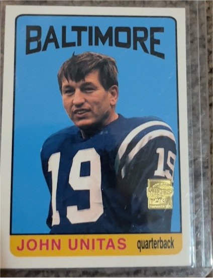 2000 Topps #R9 John Unitas — front