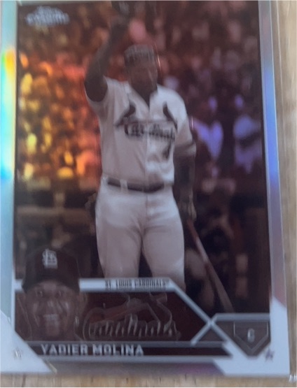 2023 Topps Chrome #4 Yadier Molina — front