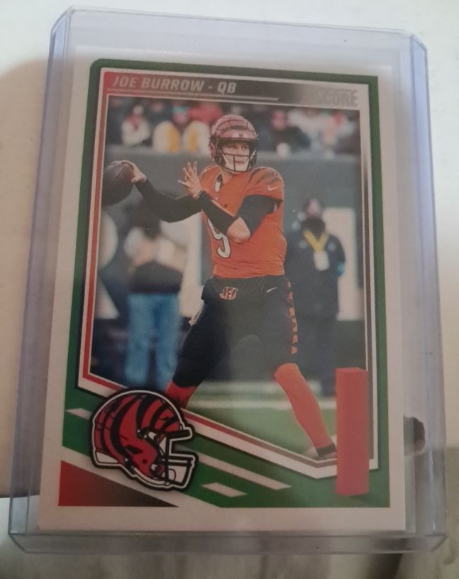 2025 Panini Score #284 Joe Burrow — front