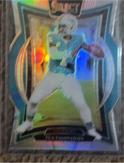 2024 Panini Select #33 Patrick Mahomes II Silver Die-Cut Prizm Chiefs — front