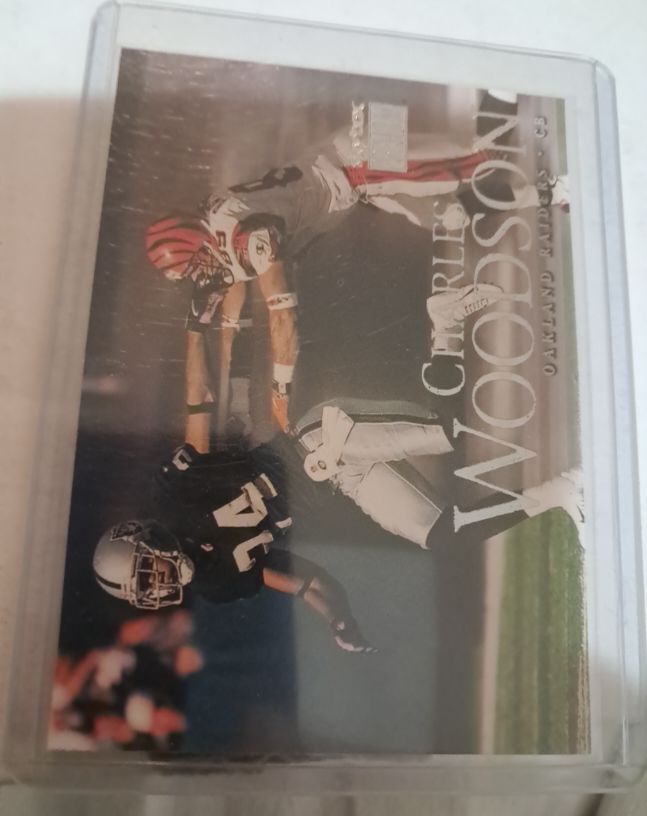 1999 SkyBox Premium #200 Charles Woodson — front