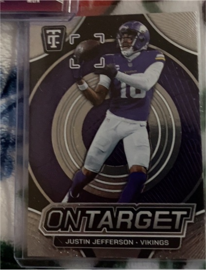 2024 Panini Totally Certified #15 Justin Jefferson On Target — front