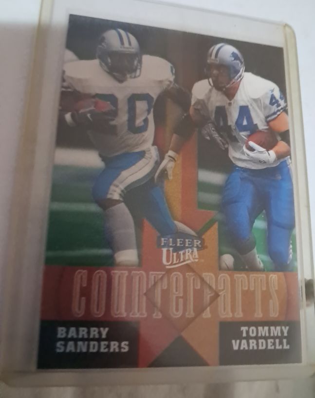 1999 Fleer Ultra Counterparts #12 Barry Sanders / Tommy Vardell — front