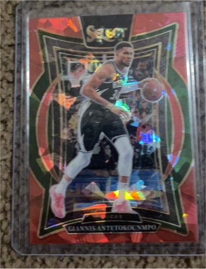 2024-25 Panini Select #43 Giannis Antetokounmpo — front