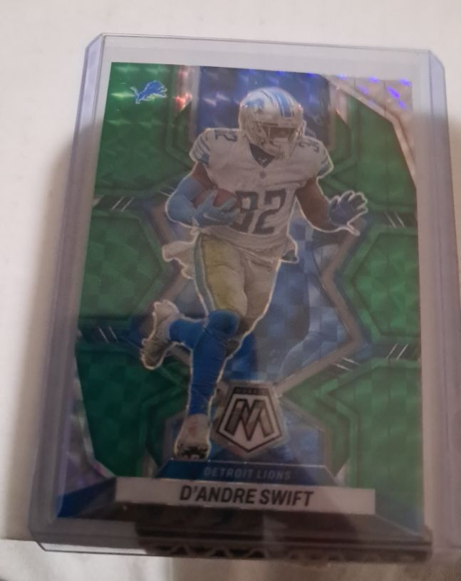 2022 Panini Mosaic Football #X D'Andre Swift Green Prizm — front