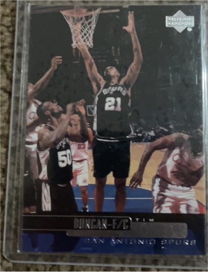 1999-00 Upper Deck #105 Tim Duncan — front