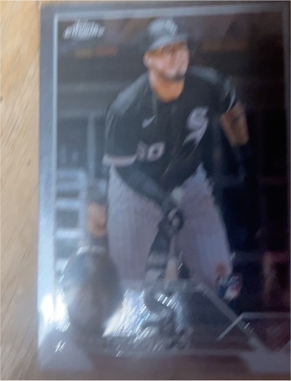 2019 Bowman's Best #29 Jose Abreu — front