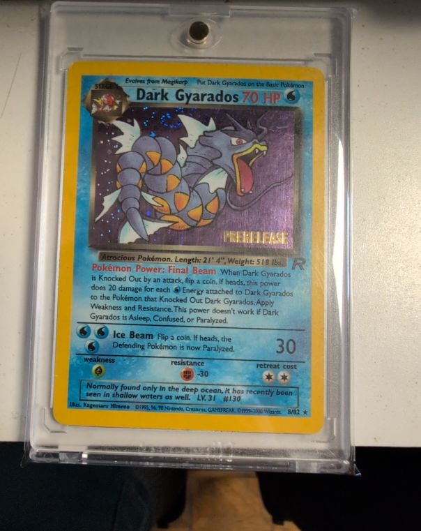 1999 Pokémon Team Rocket #8 Dark Gyarados Prerelease Holo — front