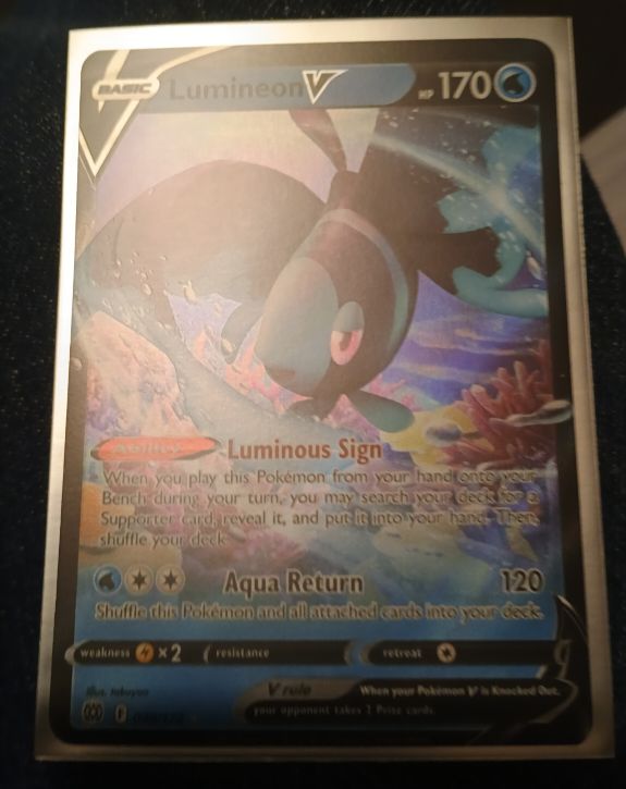 2022 Pokemon TCG Brilliant Stars #040 Lumineon V — front