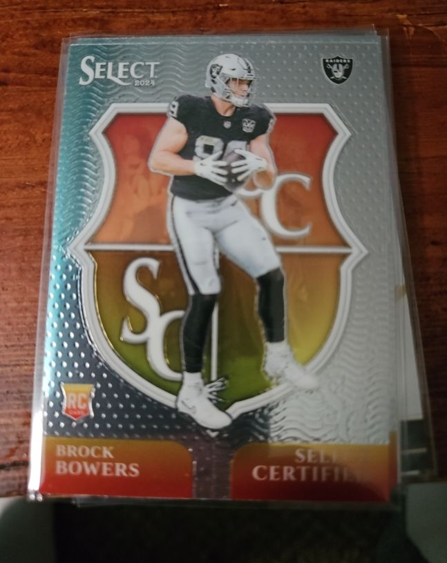 2024 Panini Select #7 Brock Bowers Select Certified Rookies — front