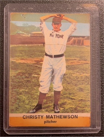 1961 Golden Press #24 Christy Mathewson — front