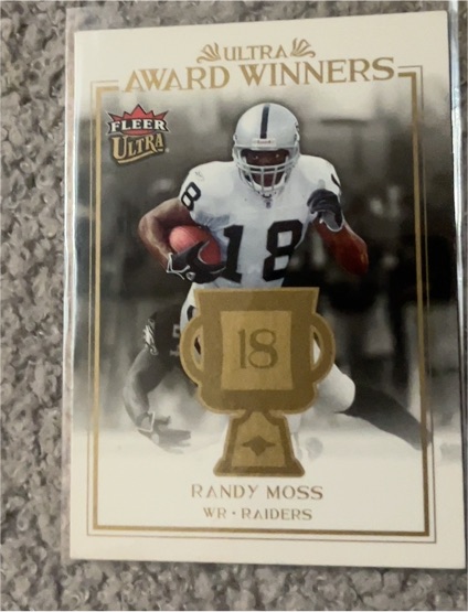 2006 Fleer Ultra Award Winners #UAA-RM Randy Moss — front