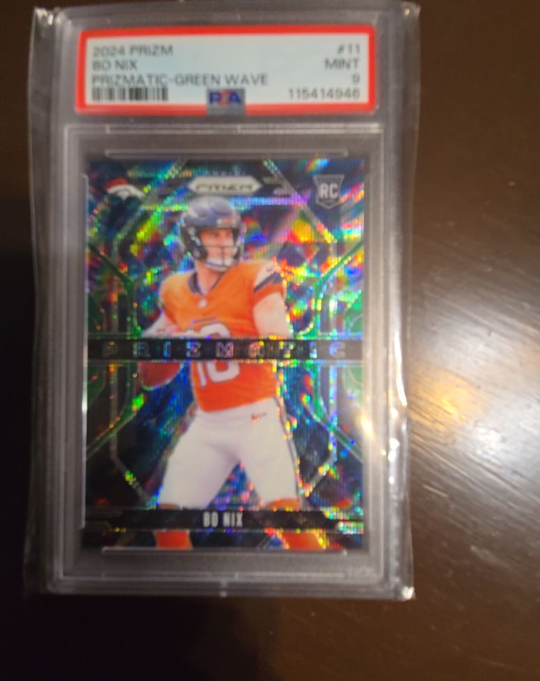 2024 Panini Prizm #11 Bo Nix Prizmatic Green Wave — front