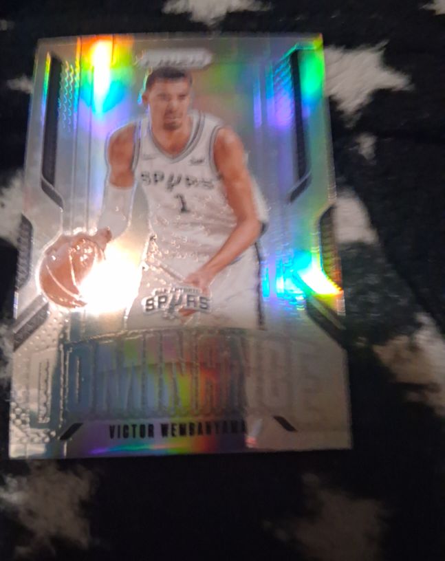 2024-25 Panini Prizm #7 Victor Wembanyama Dominance Silver Prizm — front