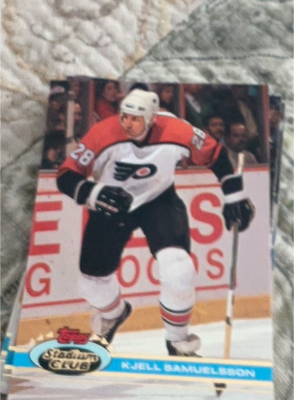 1991-92 Topps Stadium Club #70 Kjell Samuelsson — front