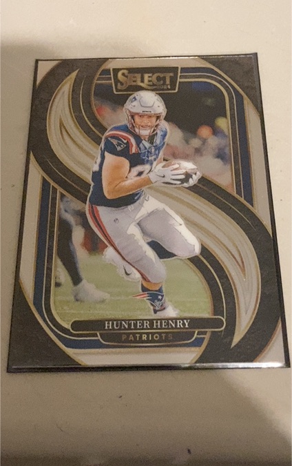 2024 Panini Select Premier Level #160 Hunter Henry — front