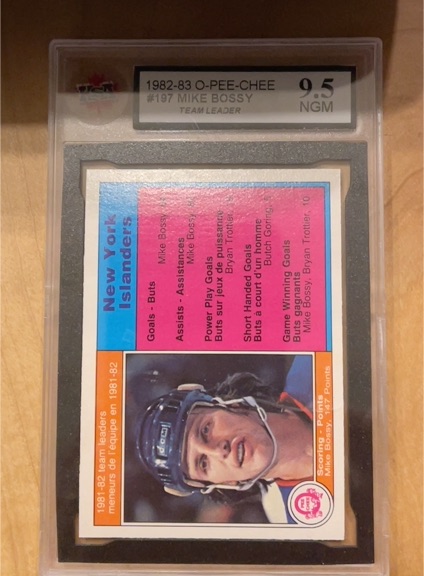 1982-83 O-Pee-Chee #197 Mike Bossy — front