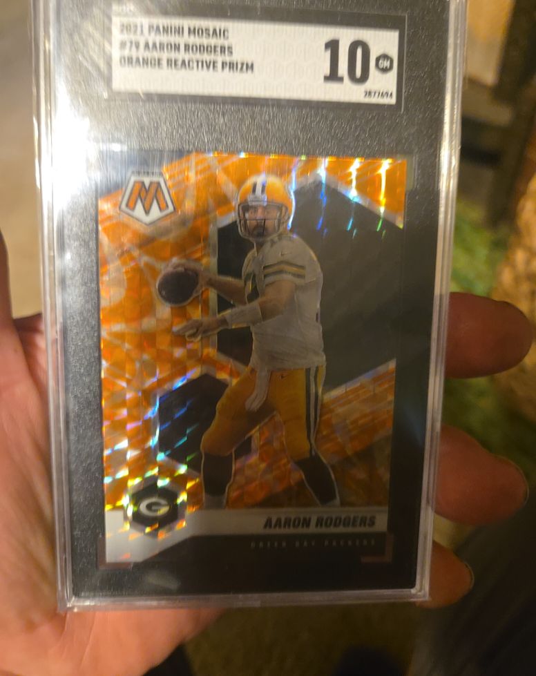2021 Panini Mosaic #279 Aaron Rodgers Orange Reactive Prizm — front