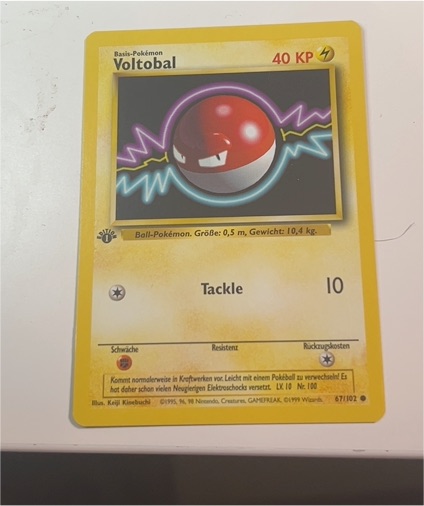 1999 Pokémon #67 Voltorb — front