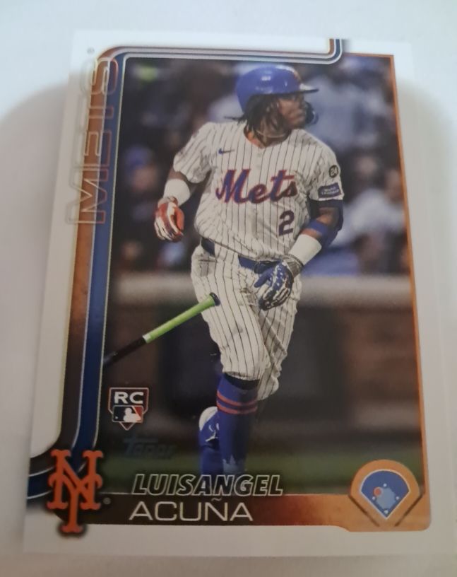 2025 Topps Chrome #56 Luisangel Acuña — front