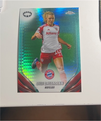 2023-24 Topps Chrome UEFA Women's Champions League #12 Linda Dallmann — front