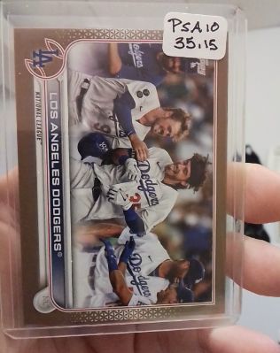 2022 Topps #469 Walker Buehler — front