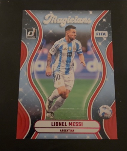 2024-25 Panini Donruss Soccer #10 Lionel Messi Magicians Red Parallel Argentina — front