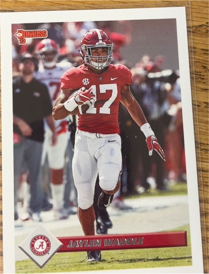 2023 Panini Chronicles Draft Picks Donruss Retro #8 Jaylen Waddle — front
