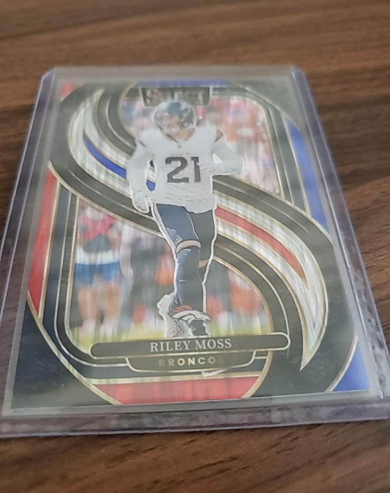 2024 Panini Select Premier Level #190 Riley Moss — front