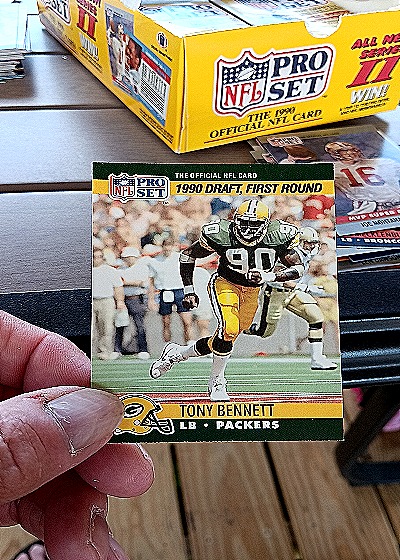 1990 Pro Set #686 Tony Bennett — front