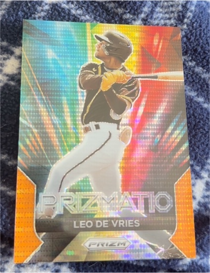 2024 Panini Prizm Prizmatic #5 Leo De Vries — front
